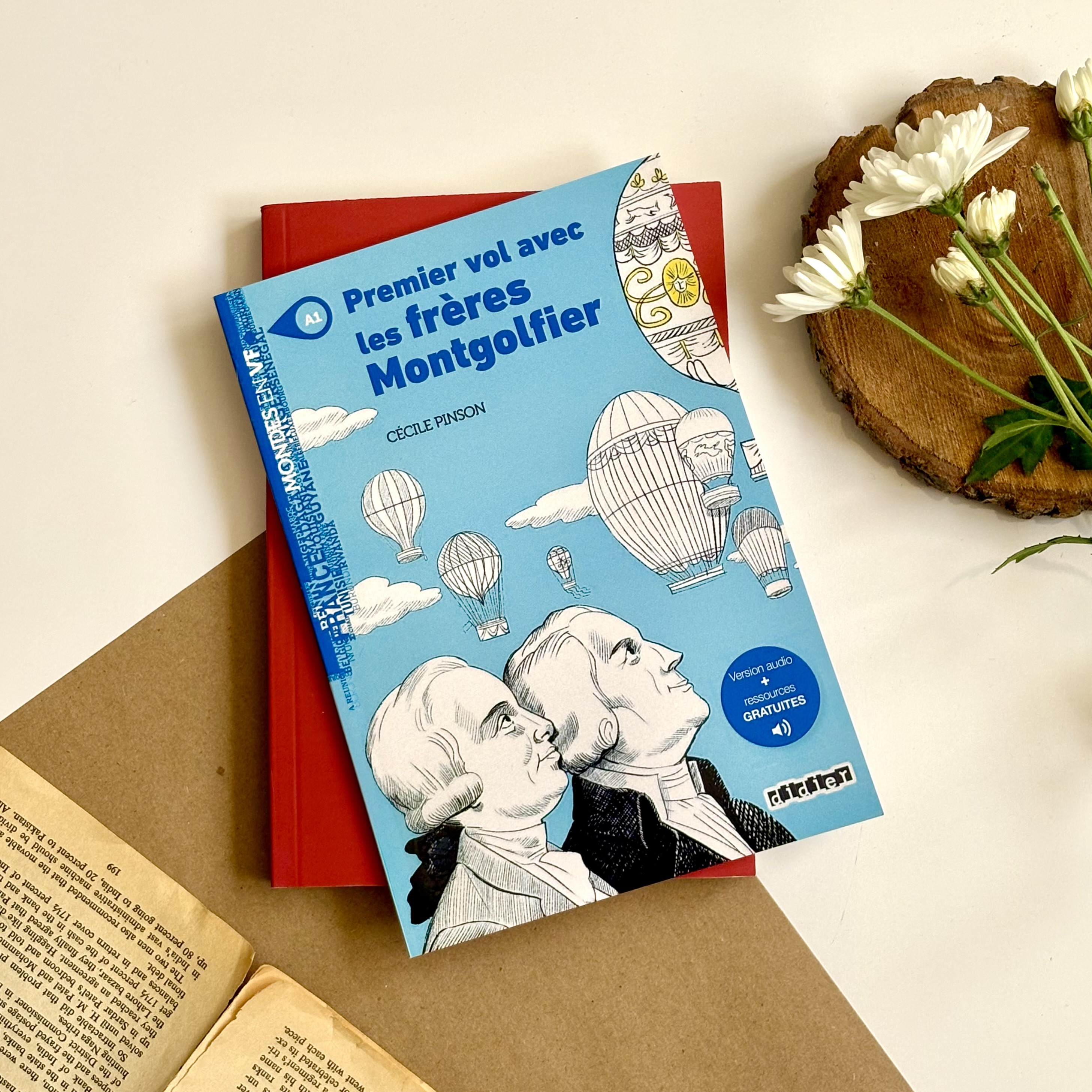 کتاب داستان فرانسوی Premier vol avec les frères Montgolfier – Niv. A1 + MP3